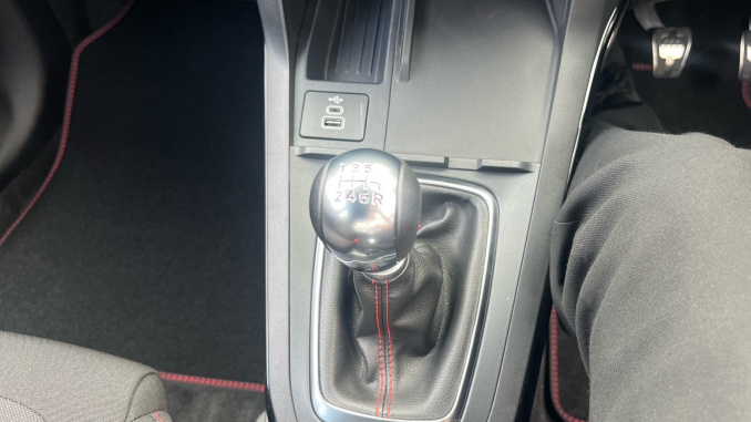 Ford Puma 1.0 EcoBoost Hybrid mHEV ST-Line 5dr Petrol Hatchback - Image 38